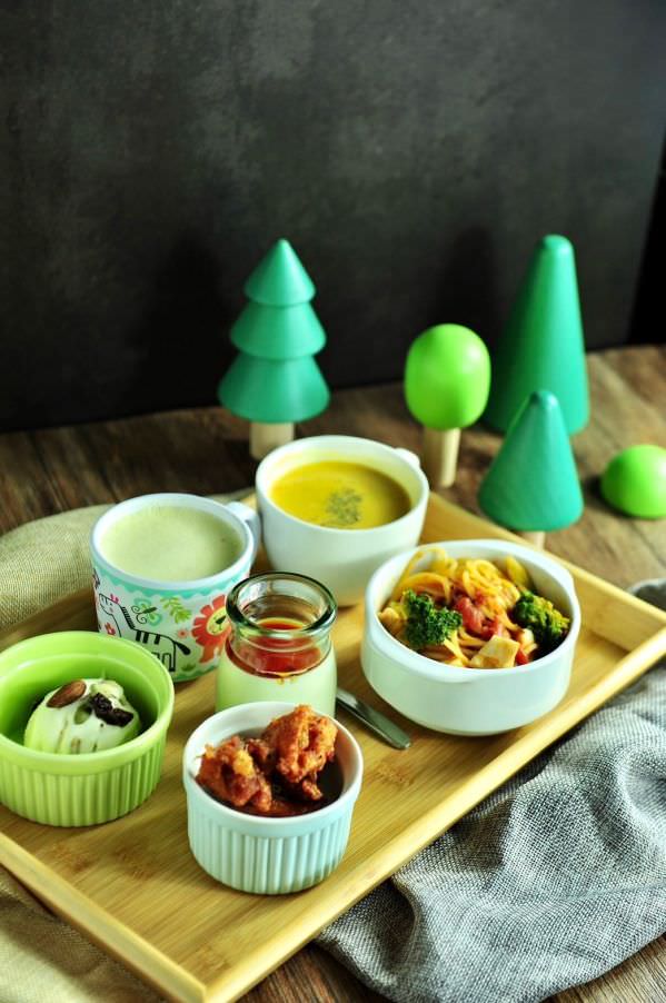 森林小徑文心店享受美食